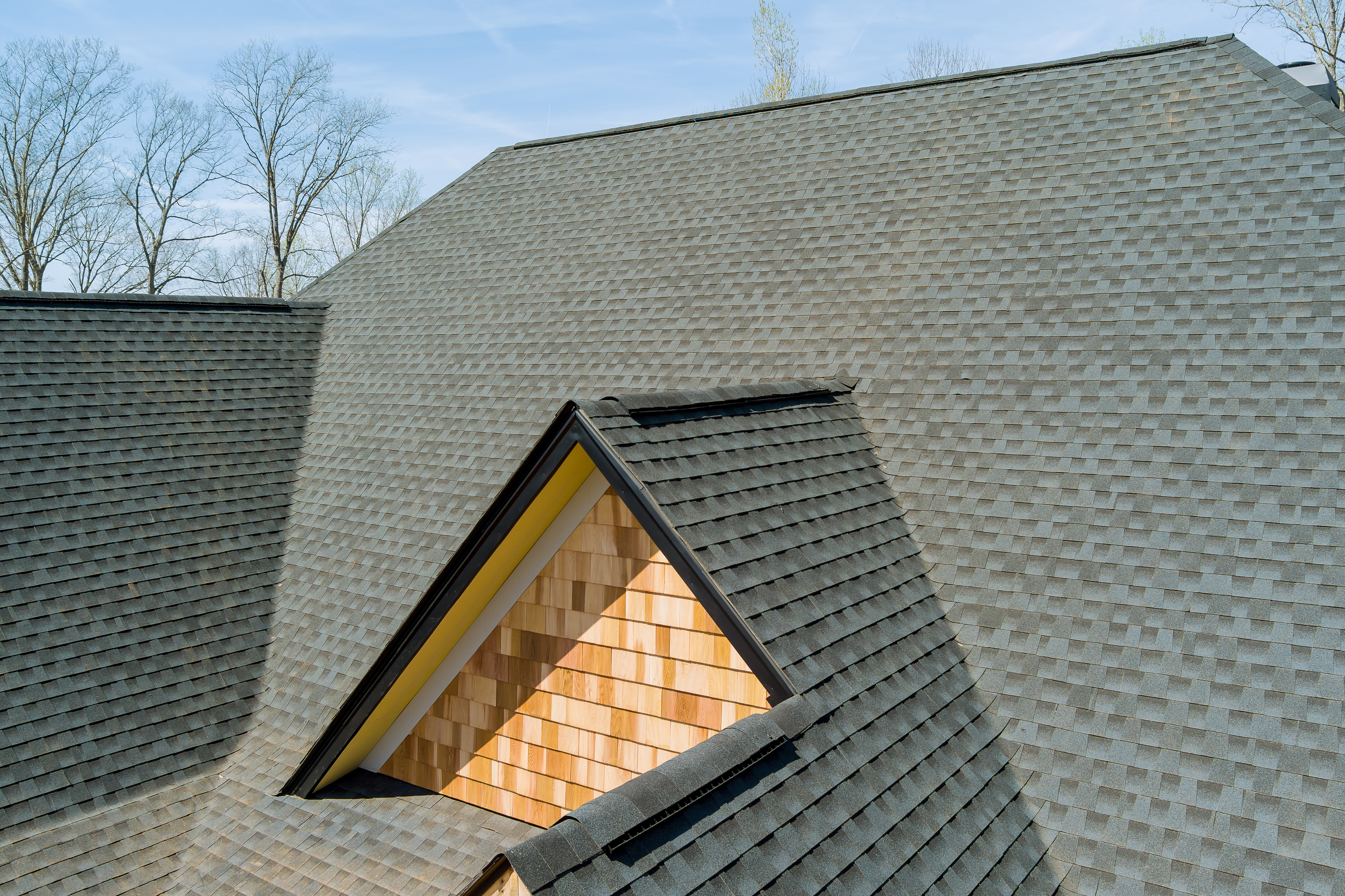 Shingles and wood shakes